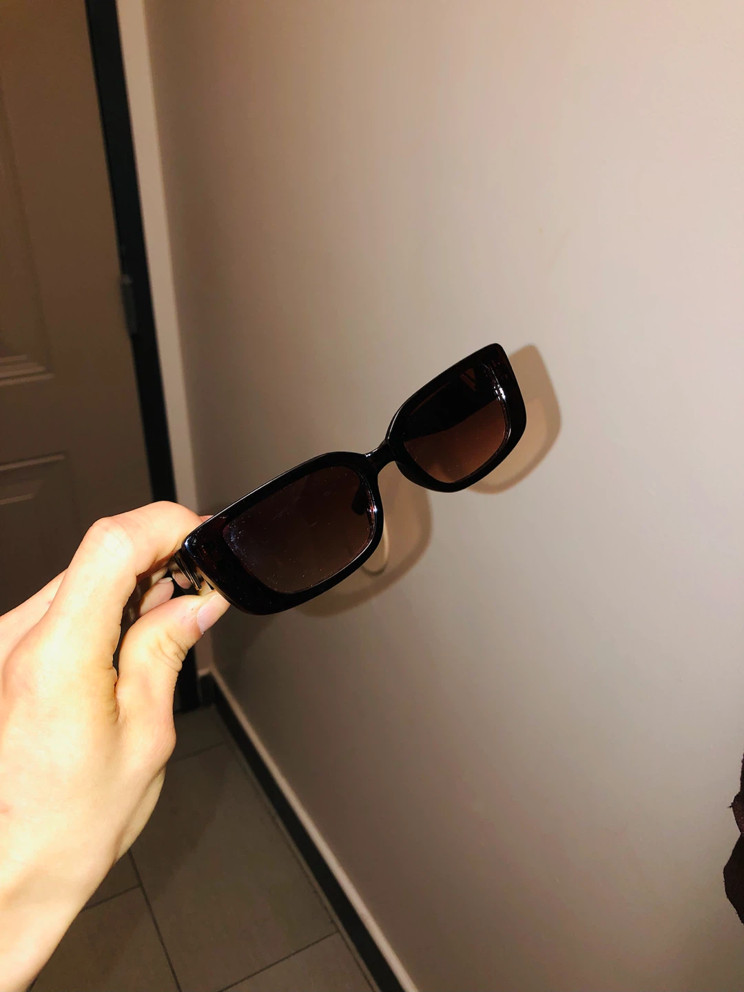 Brown Rectangular Sunglasses - photo 2