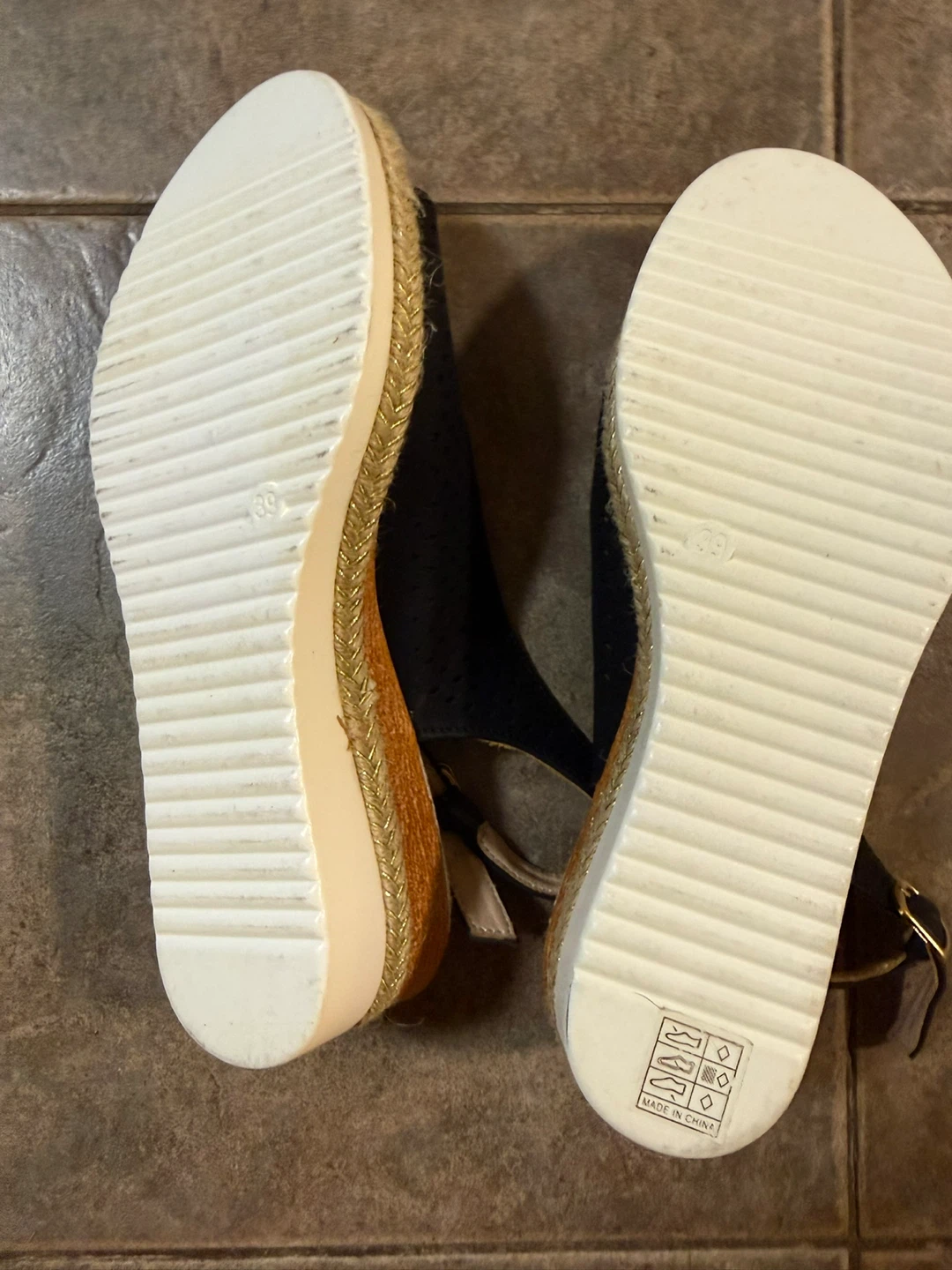 Black Espadrille Wedge Sandals Size 39 - photo 2