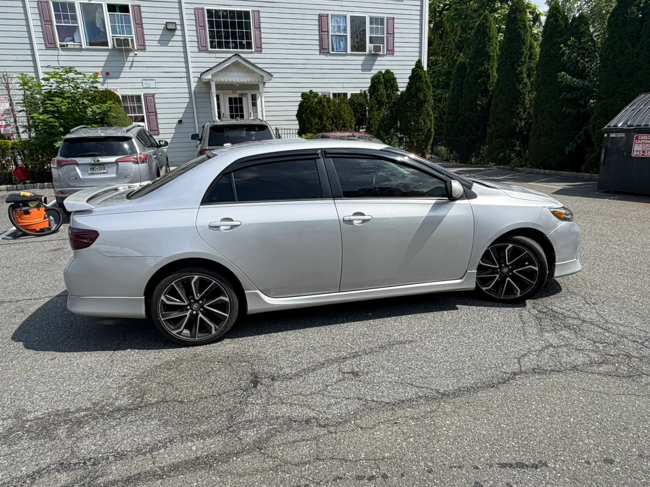 2009 Toyota Corolla XRS Sedan - photo 3