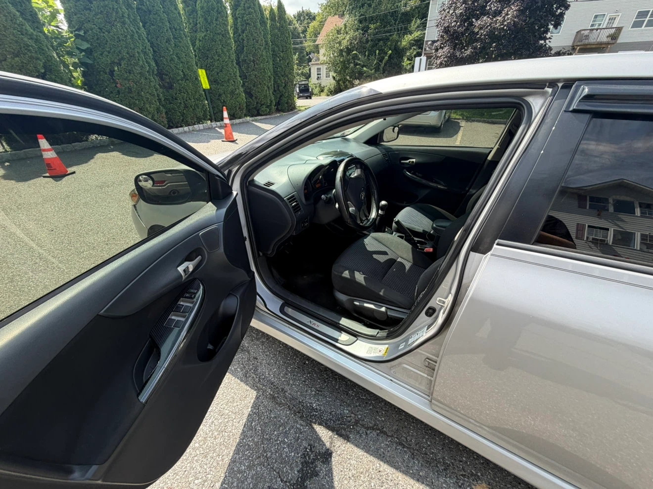 2009 Toyota Corolla XRS Sedan - photo 5