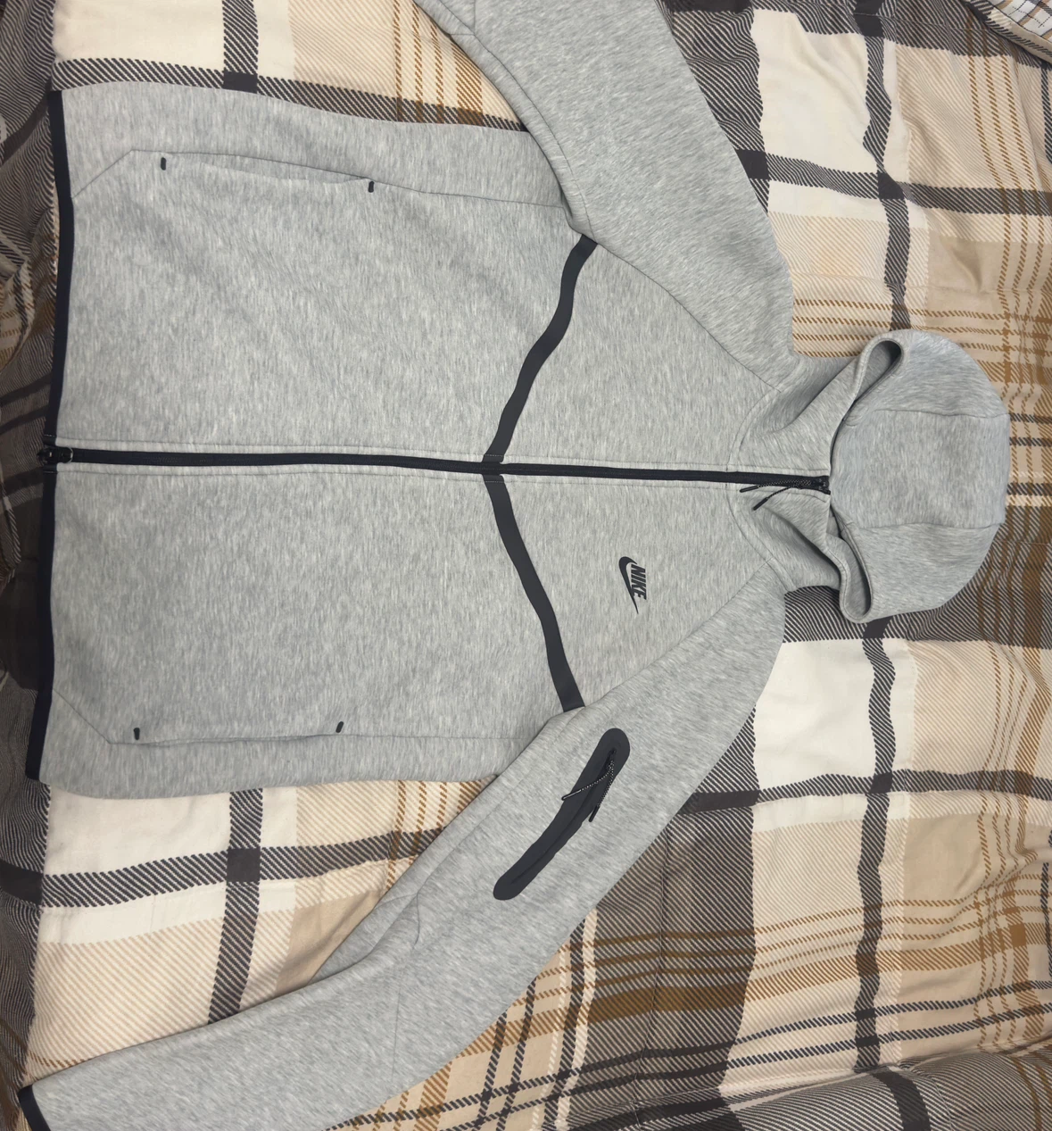 Nike Tech Fleece Hoodie Grey