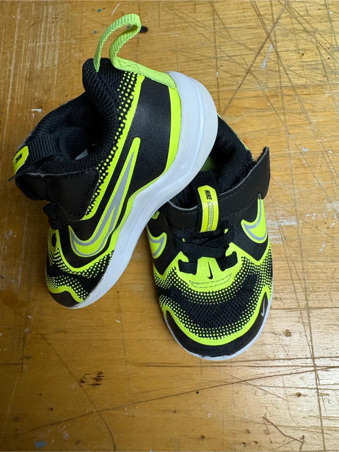 Nike Toddler Shoes - Black/Neon - Size 6
