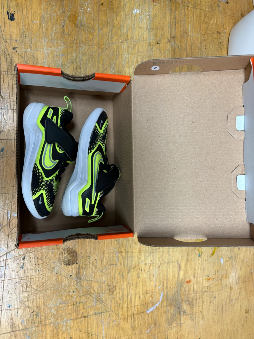 Nike Toddler Shoes - Black/Neon - Size 6 - photo 2