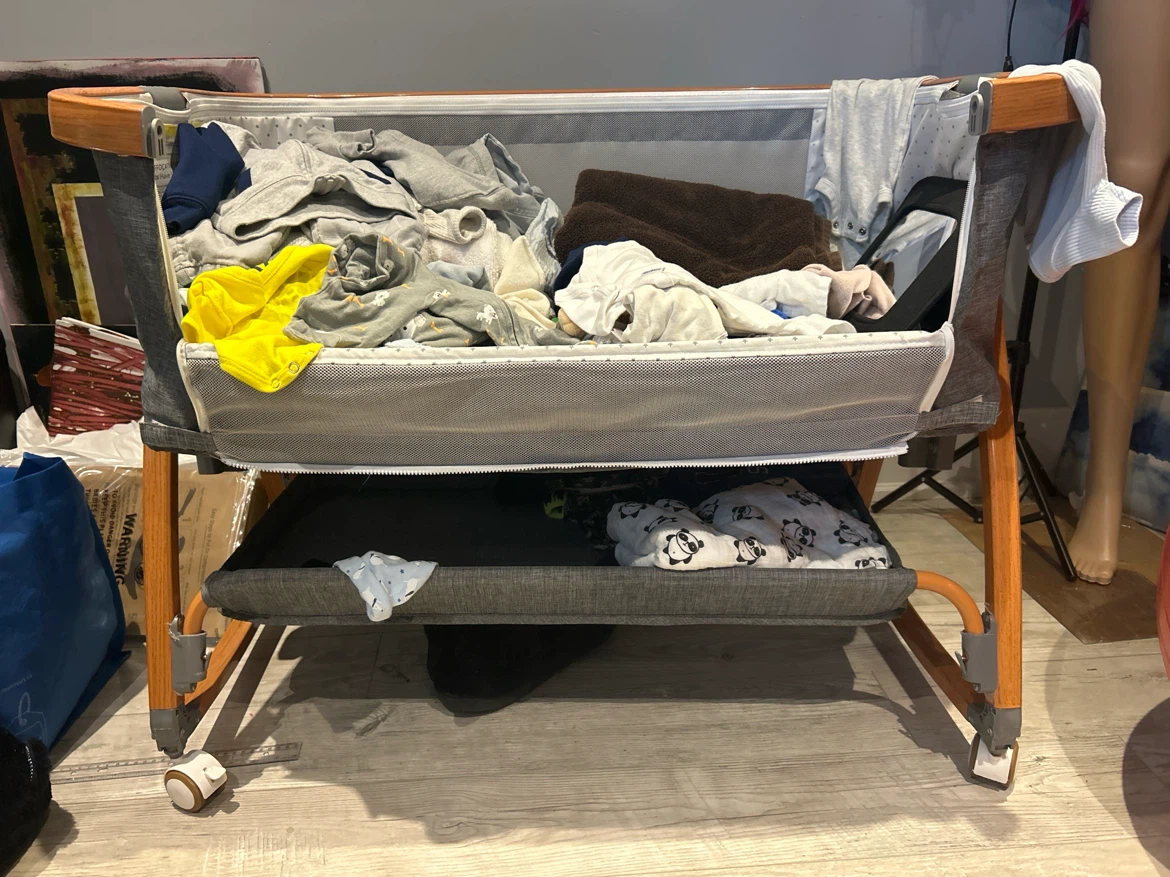 Light Gray Baby Bassinet with Adjustable Heights - photo 5