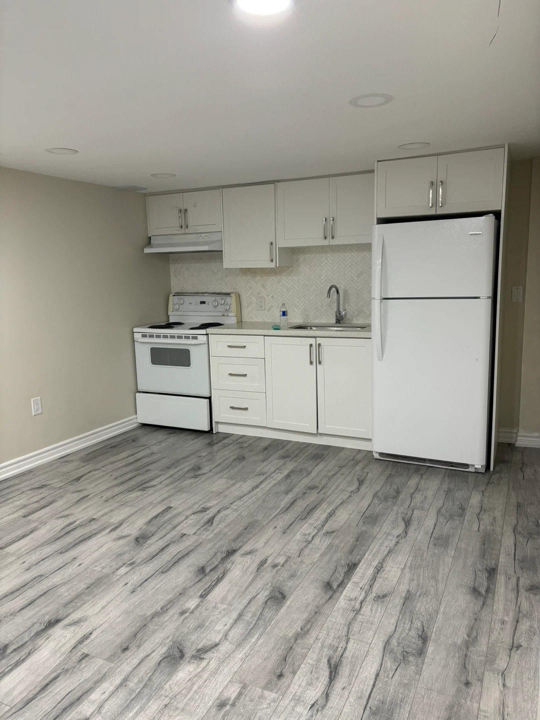 Shared room for rent