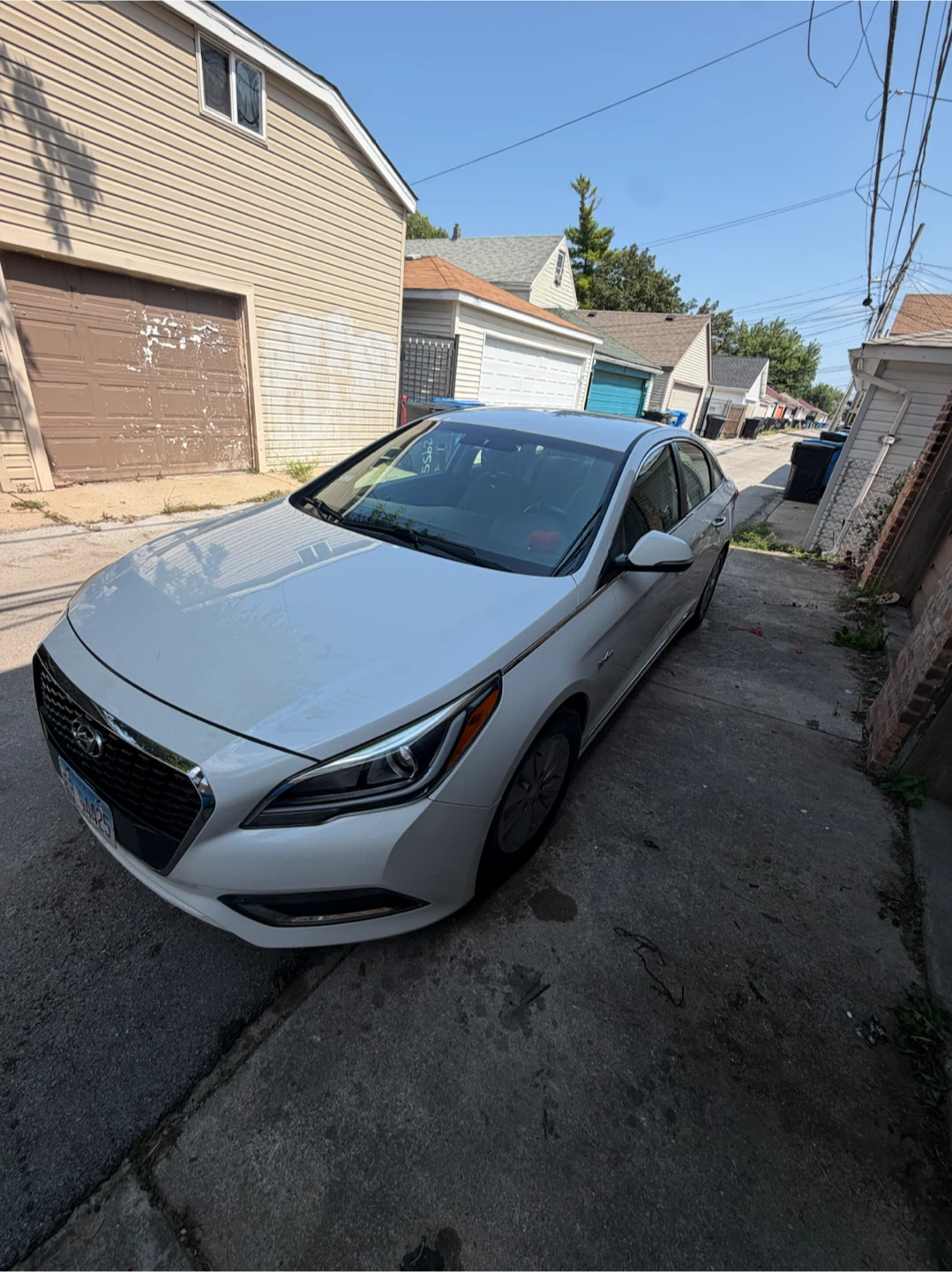 White Hyundai Sonata Sedan - photo 3