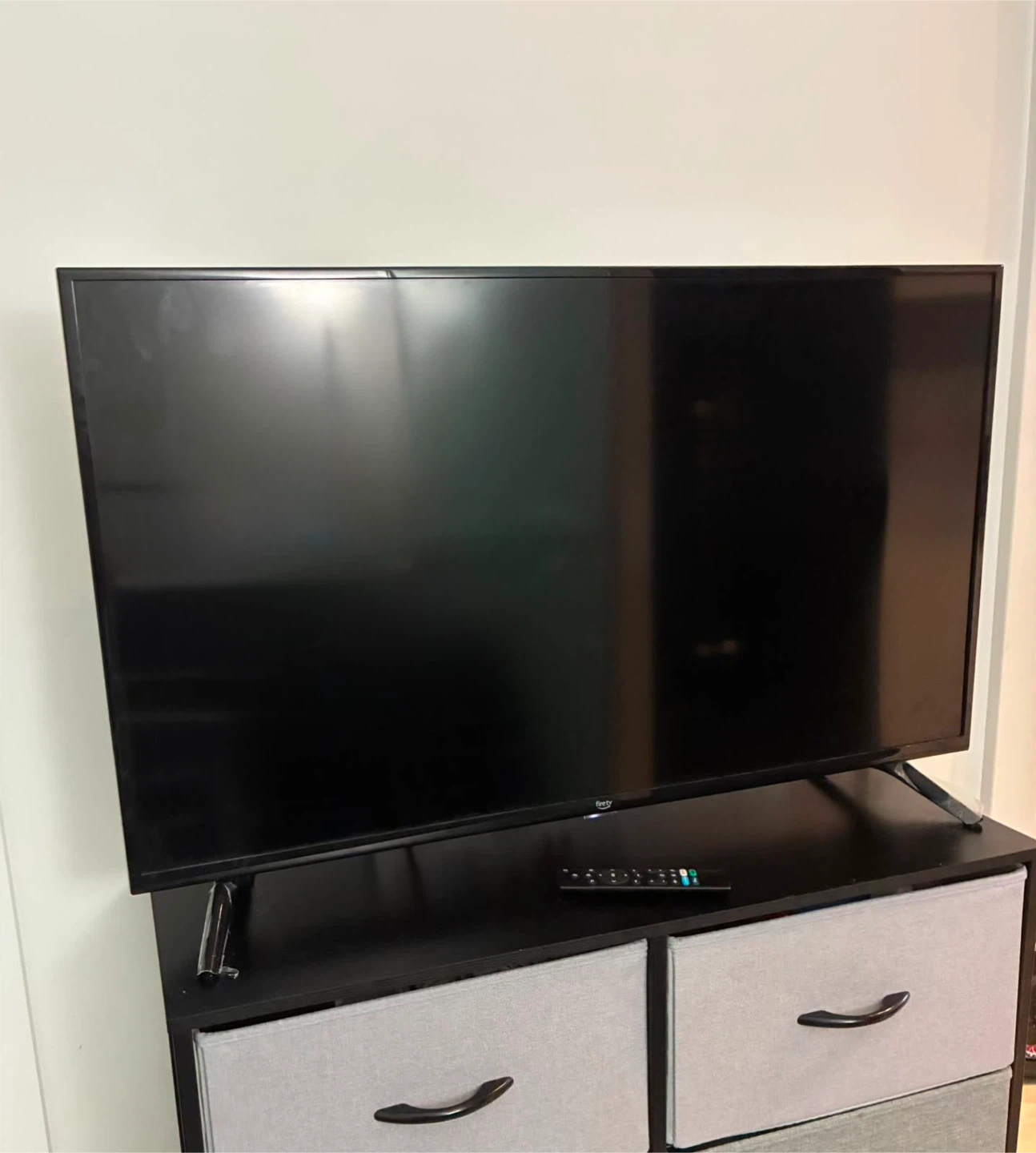 Amazon Fire TV Smart TV + Remote