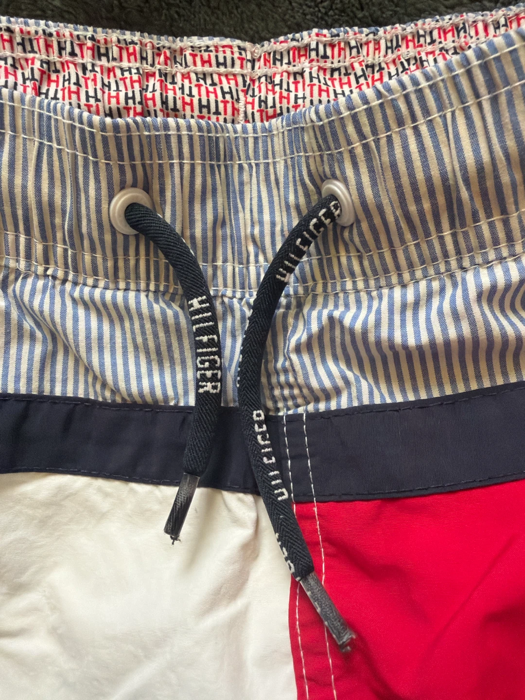 Tommy Hilfiger Swim Trunks Size L (12-14) - photo 2
