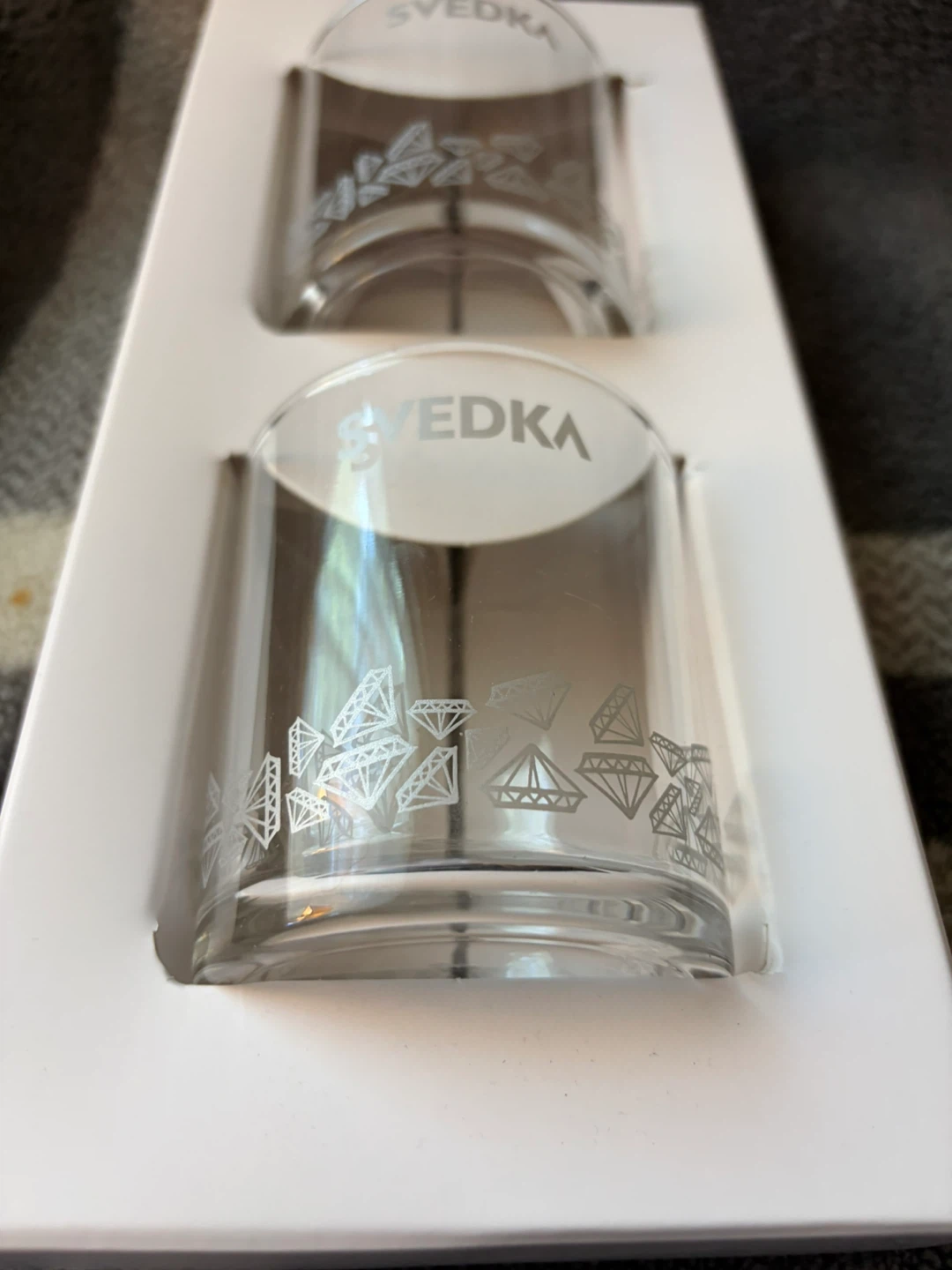 Svedka Diamond Design Rocks Glasses Set - photo 2