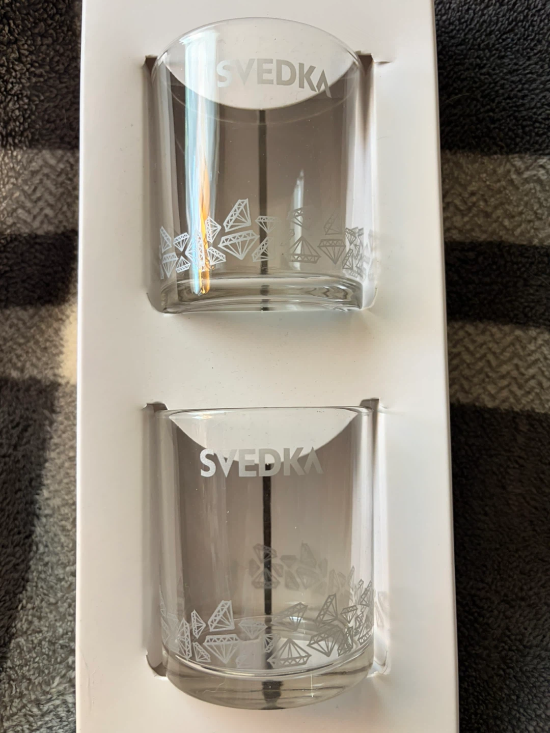 Svedka Diamond Design Rocks Glasses Set