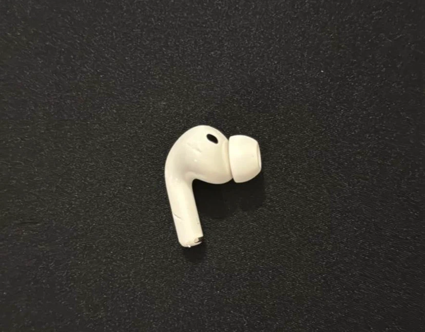 White Earbud