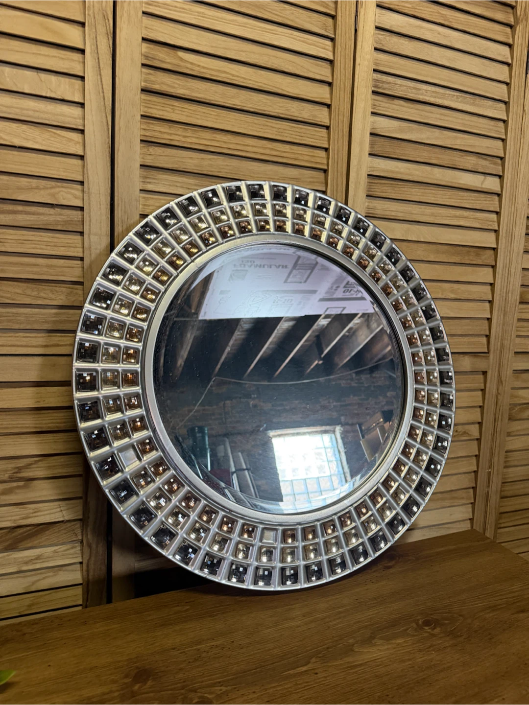 Round Mirror - photo 2