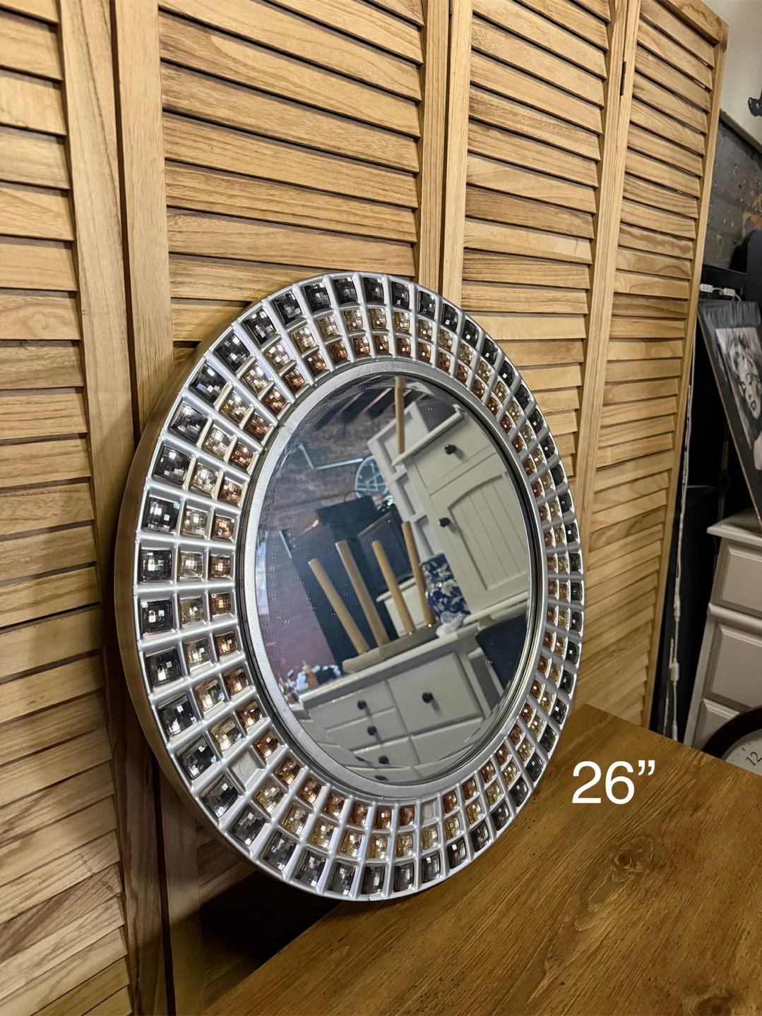 Round Mirror - photo 4