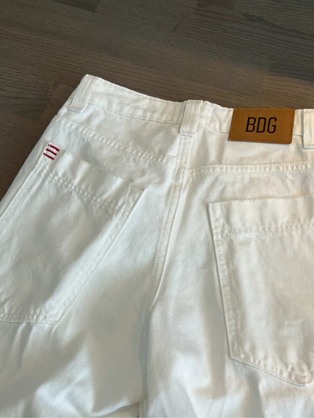 bdg bella baggy jean (white) - photo 4