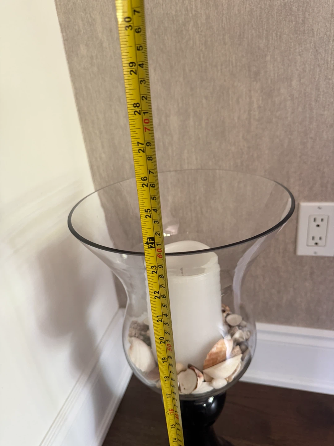 Glass hurricane candle holder with shells - photo 2