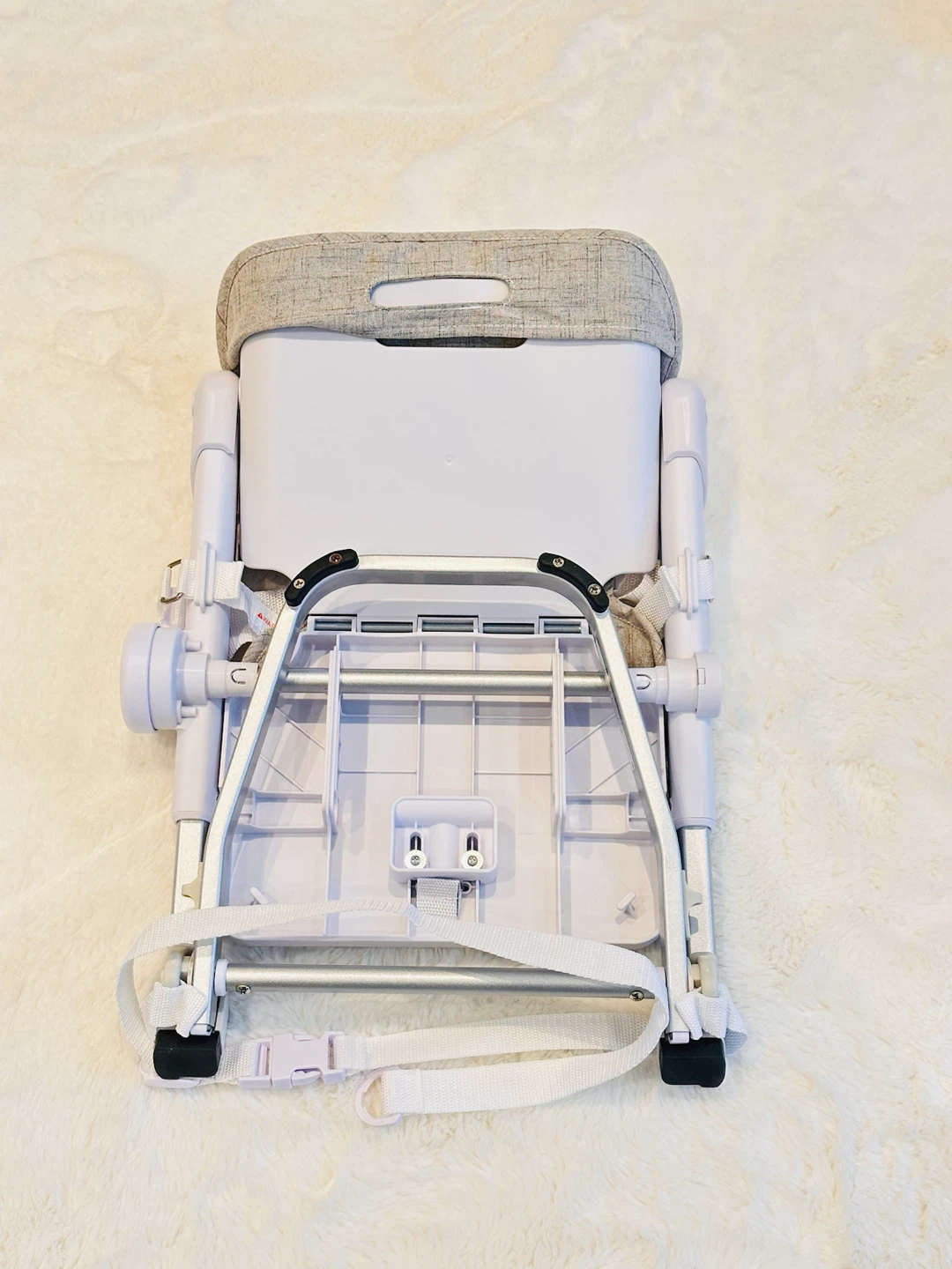 Unilove Feed Me Baby Booster chair - photo 2
