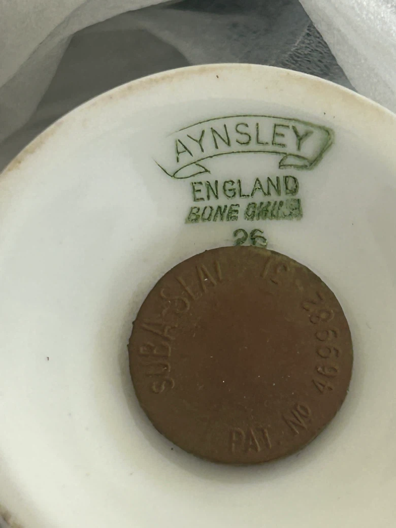 Aynsley Bone China Sugar Shaker - photo 3