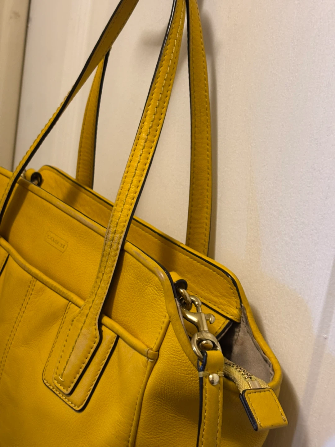 Coach Yellow Leather Tote Bag with Shoulder Strap - photo 3