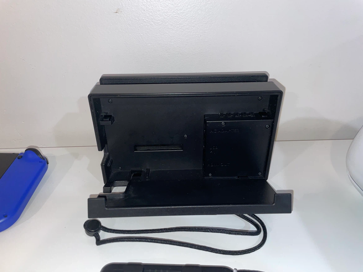 Nintendo Switch bundle with games - photo 5