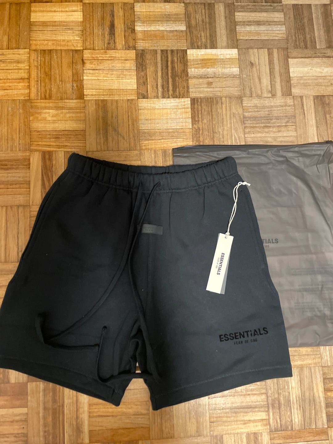 1:1 Black Essentials Shorts S