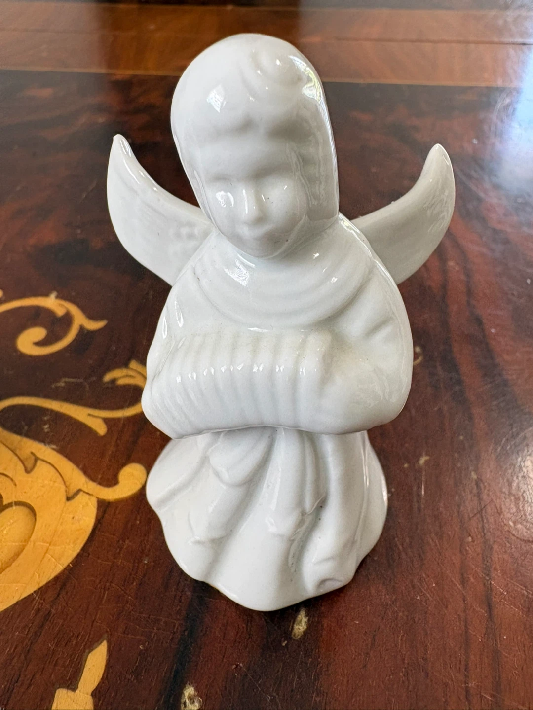White Ceramic Angel Figurines - photo 2
