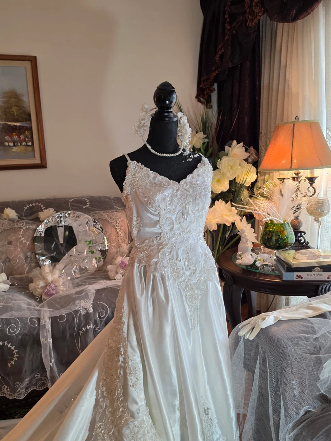 White Wedding Dress with Train - photo 2