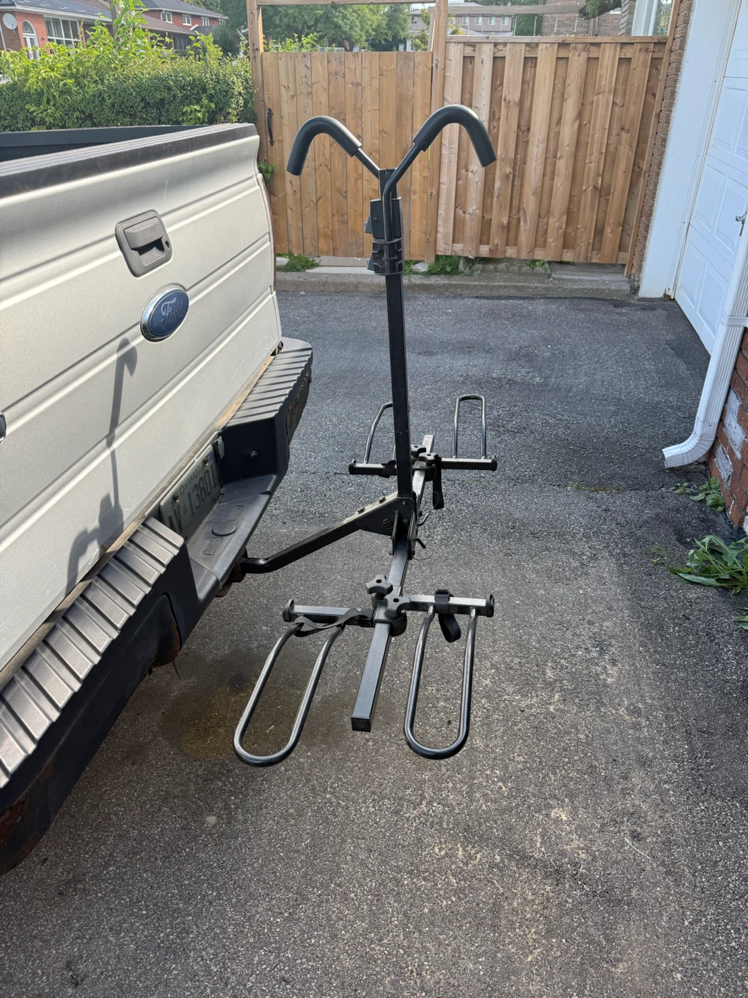 CCM Hitch Mount Bike Rack - photo 5