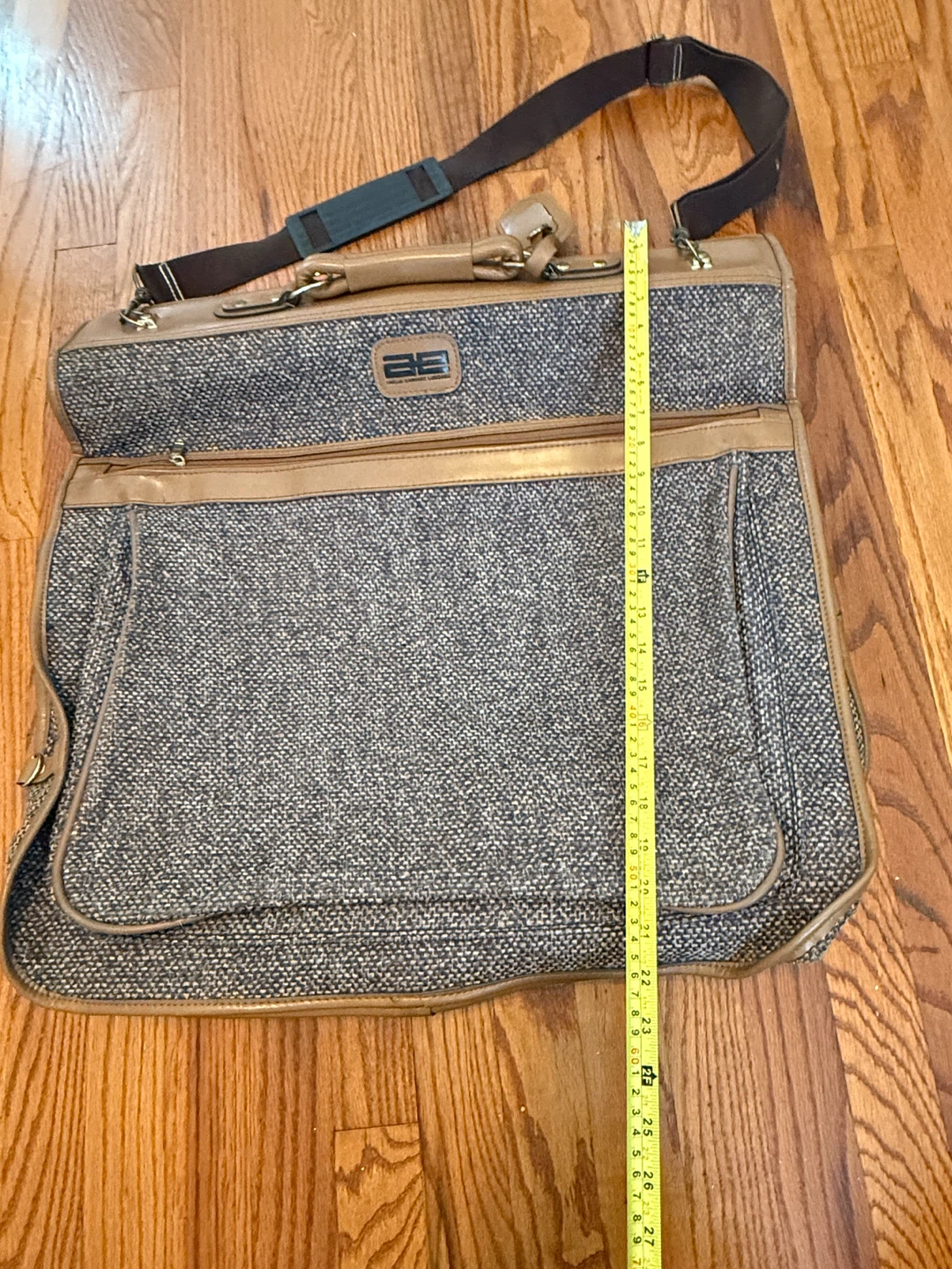 Amelia Earhart Luggage Garment Bag - photo 5