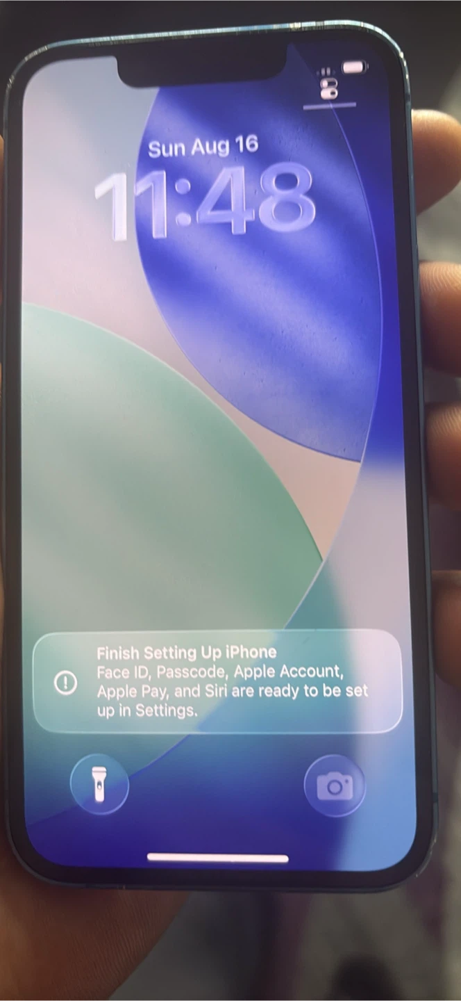 Blue iPhone 13 - Cracked Back- unlocked - photo 5