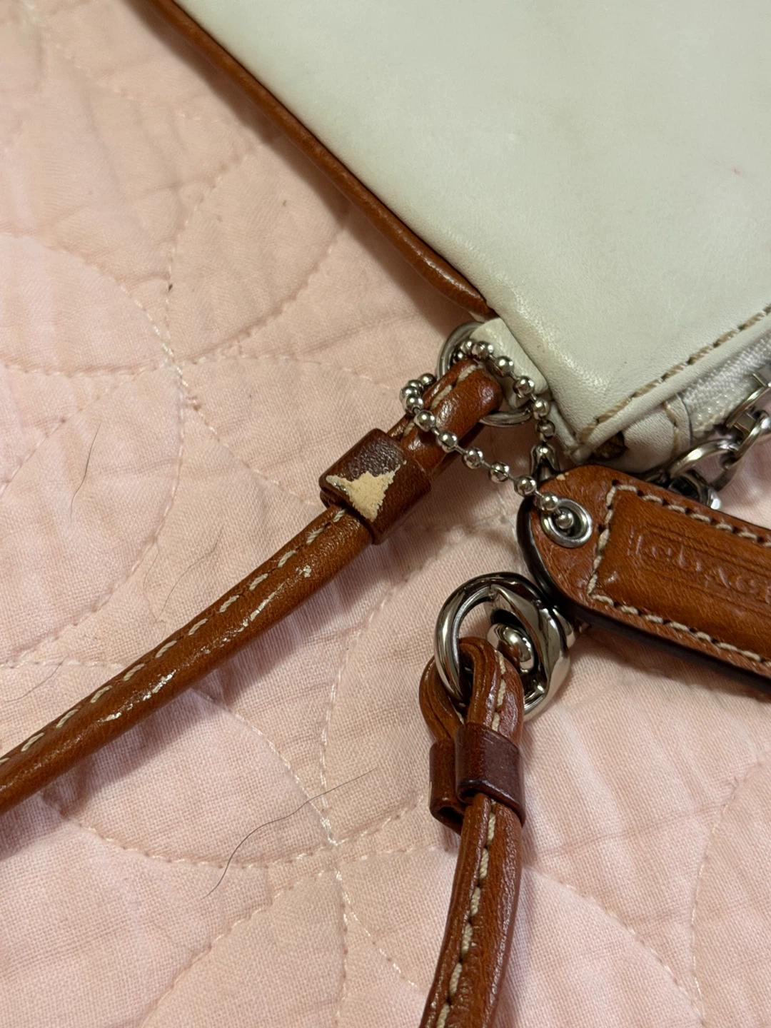 Coach White & Brown Leather Wristlet - photo 4