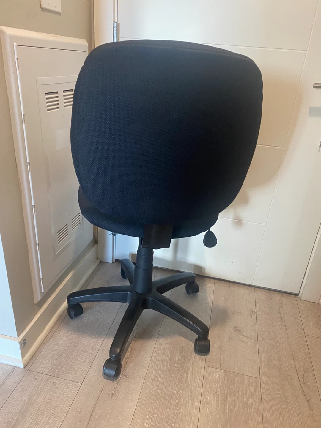 Black Office Chair with Wheels - photo 3