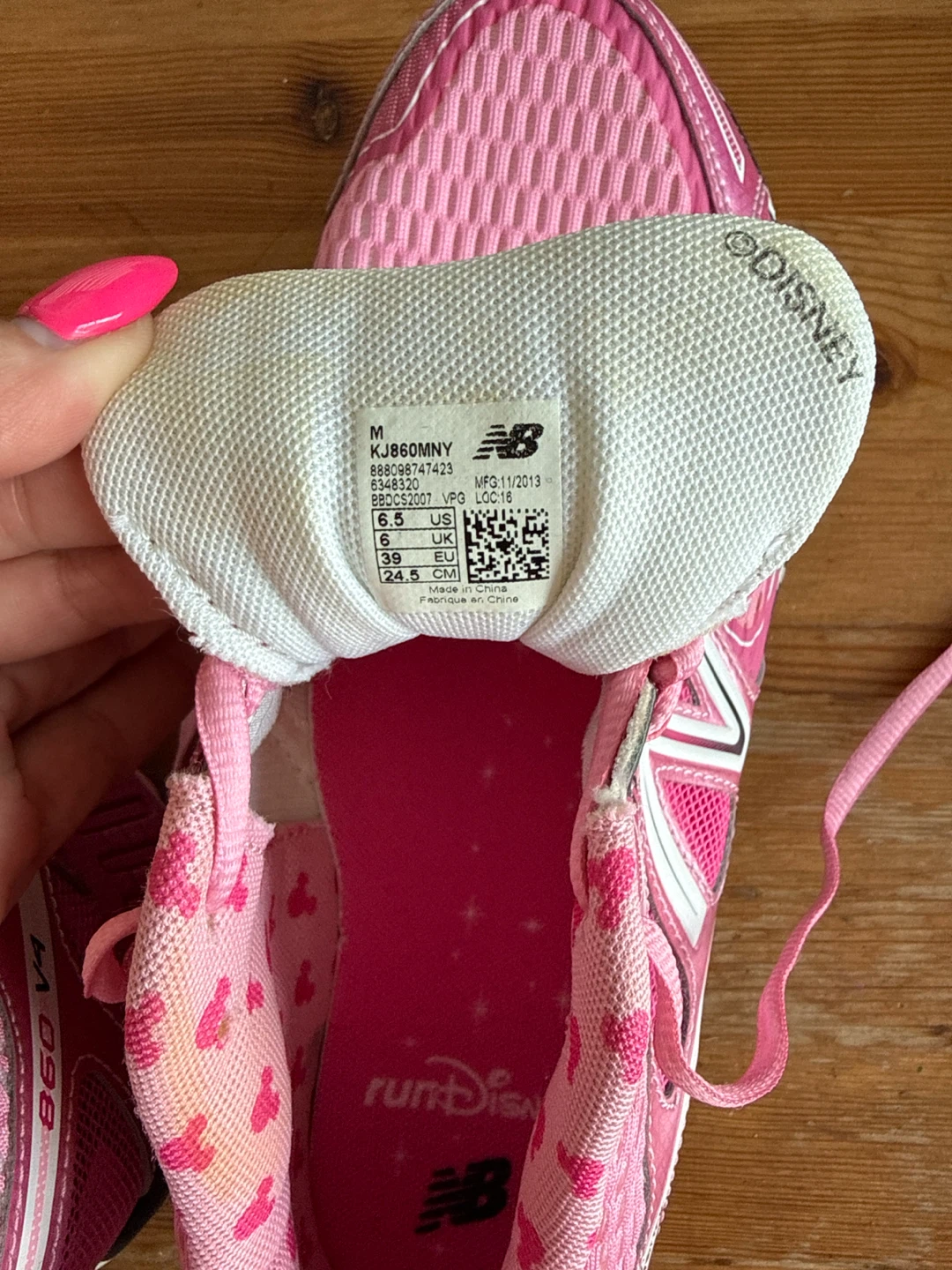 New Balance RunDisney 860 Running Shoes - Minnie Mouse Size 8 - photo 5