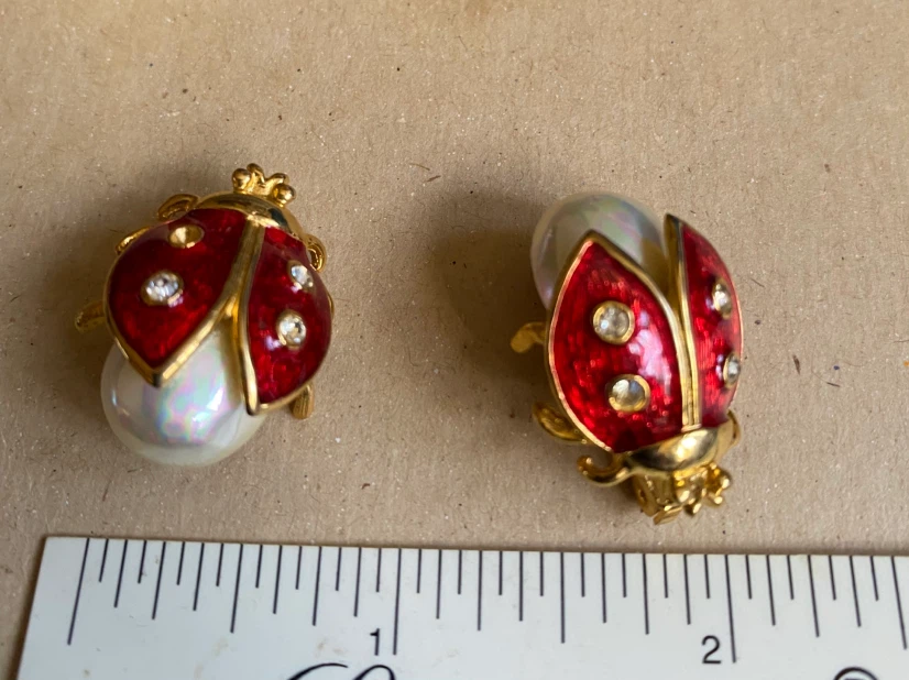 Ladybug Pearl Brooch Pin Set Red Enamel Gold Tone Rhinestones - photo 2