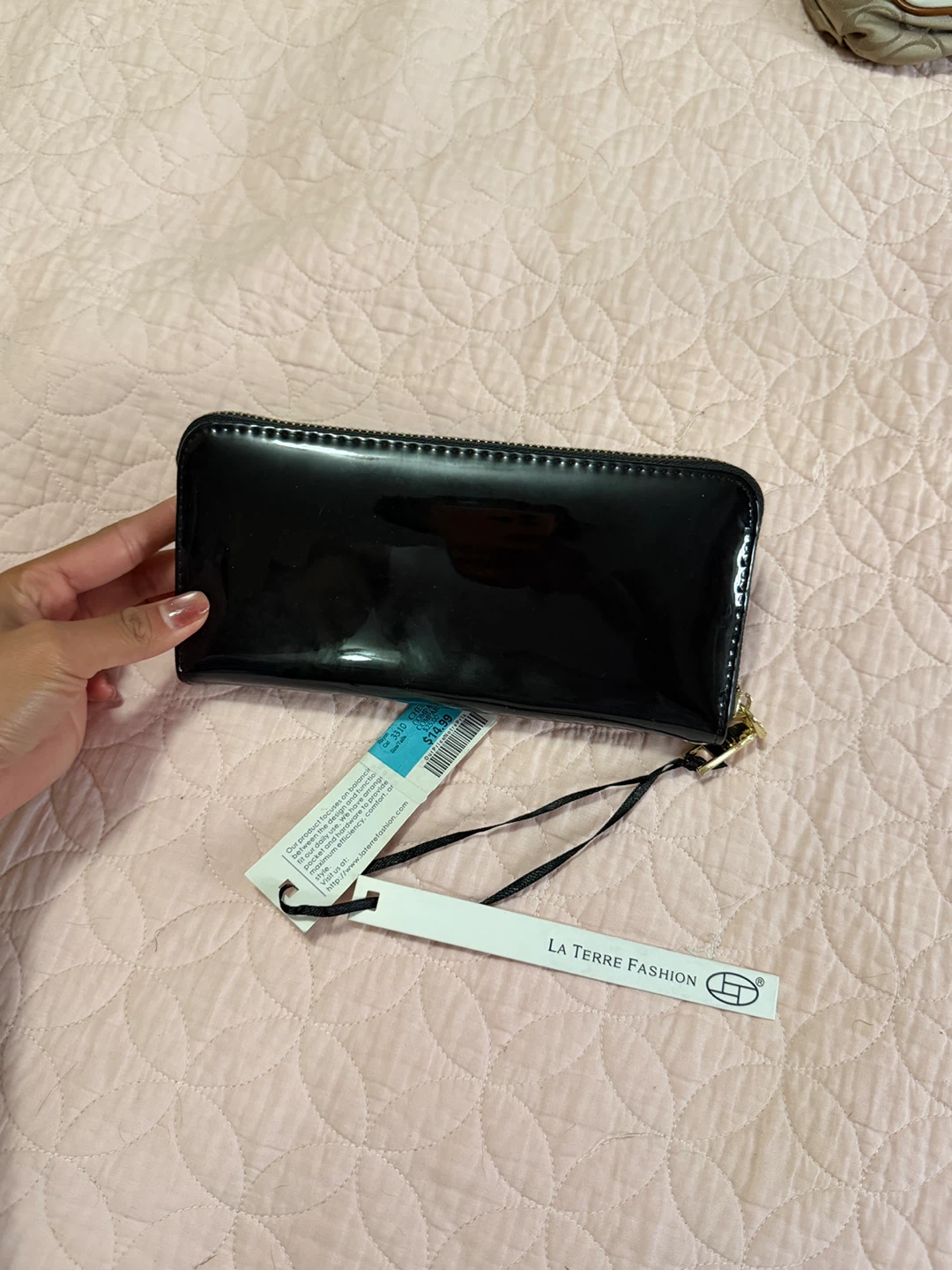 LA TERRE FASHION Black Patent Zip Around Wallet