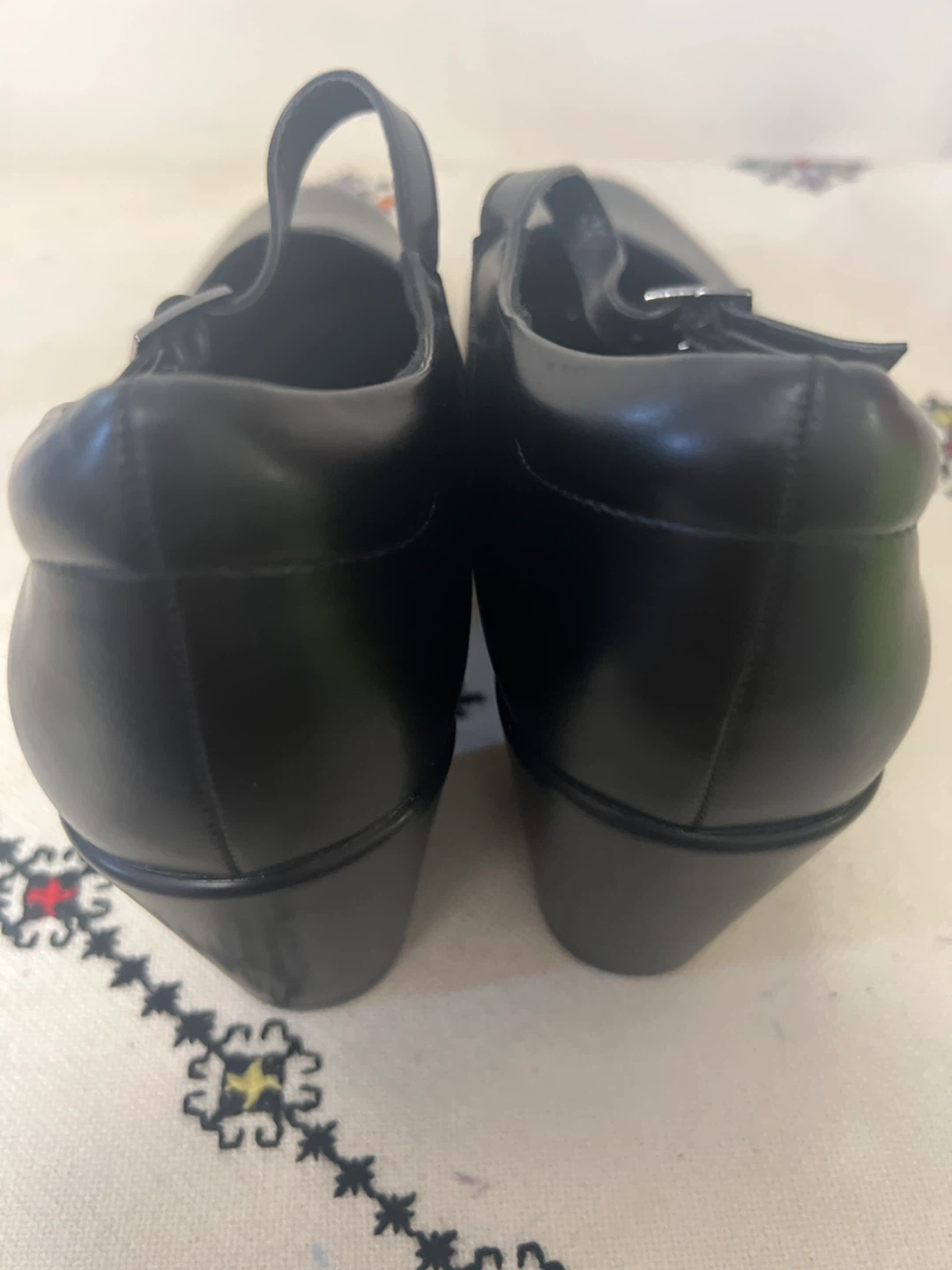 Dream Pairs Black Mary Jane Heels Size 10 - photo 3