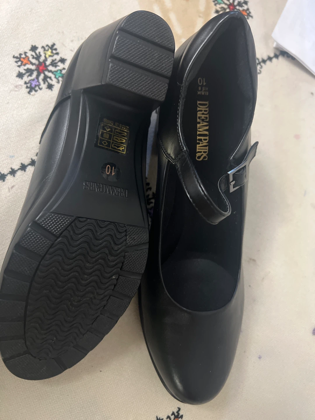 Dream Pairs Black Mary Jane Heels Size 10 - photo 4