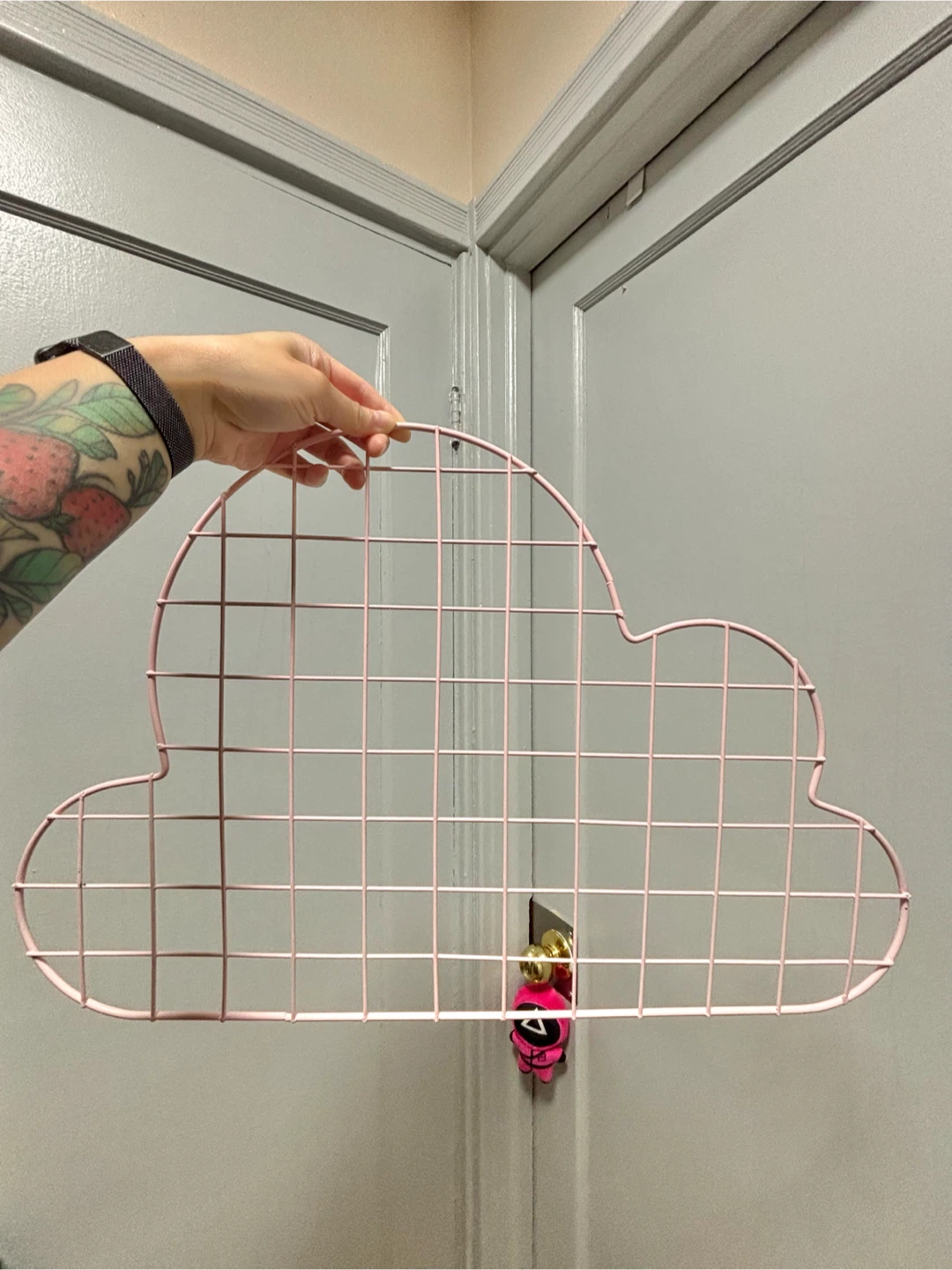 pink cloud grid wall decor