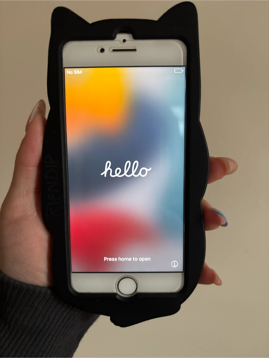 used iphone 7 with RIPNDIP silicone case - photo 3