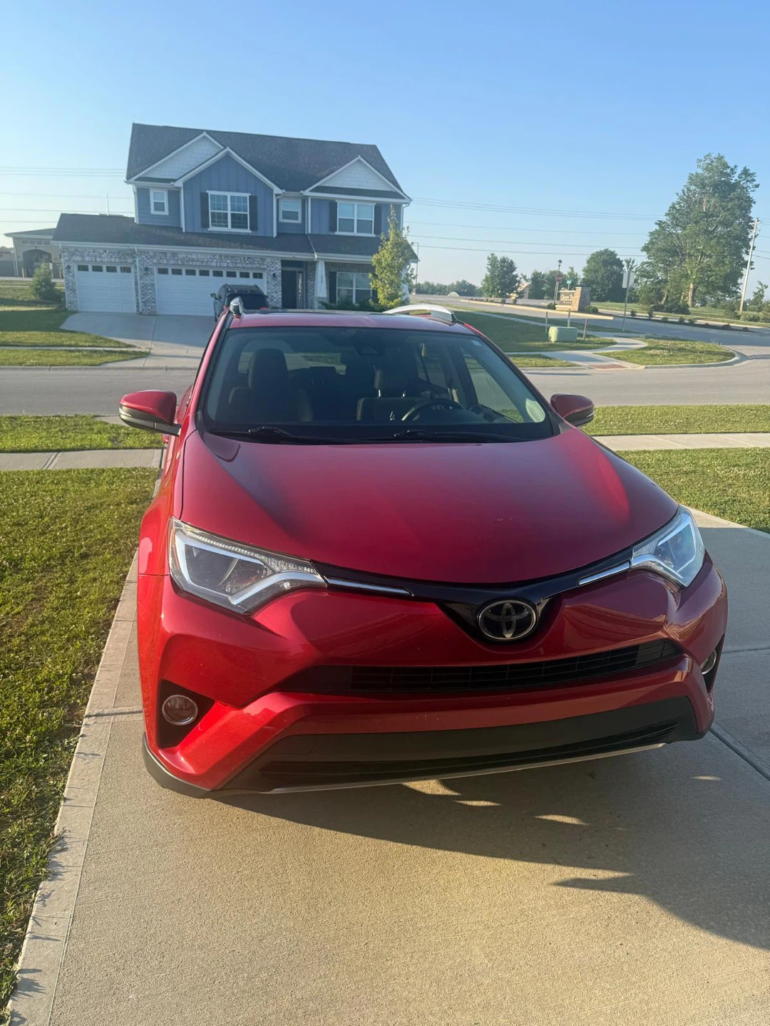 2018 Toyota RAV4 XLE AWD SUV