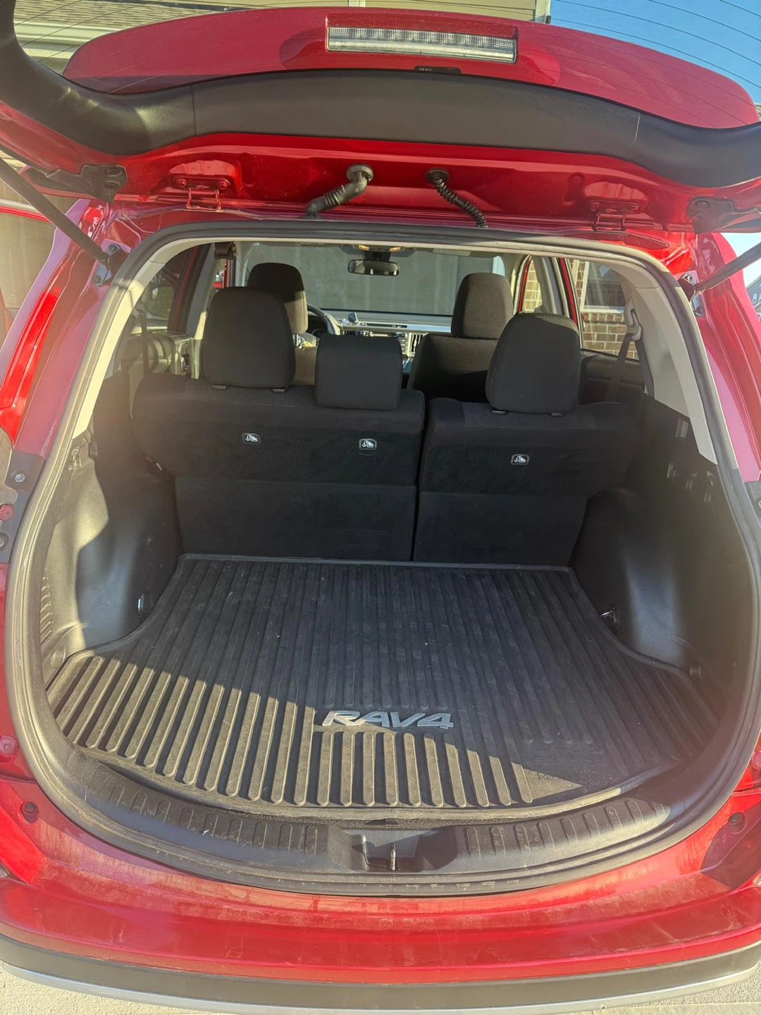 2018 Toyota RAV4 XLE AWD SUV - photo 5