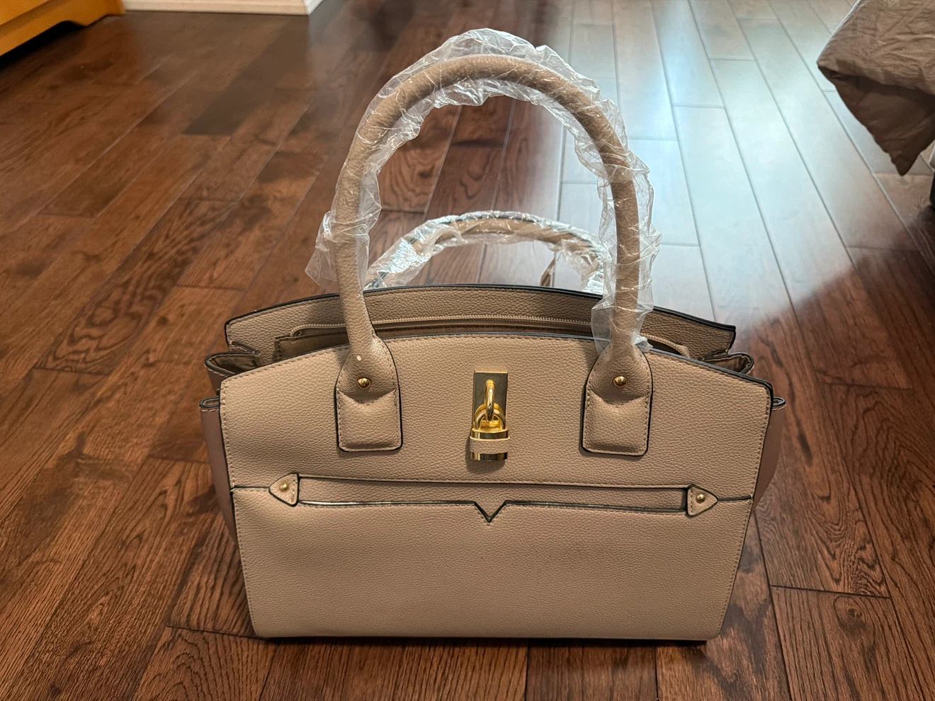 Lovevook Satchel Handbag with Matching Clutch