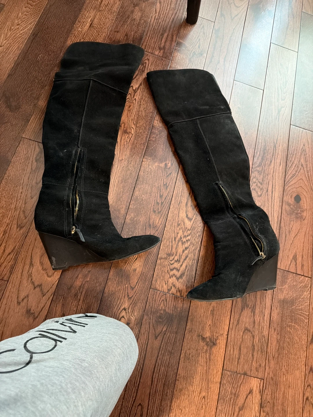 Black Suede Wedge Boots - photo 3