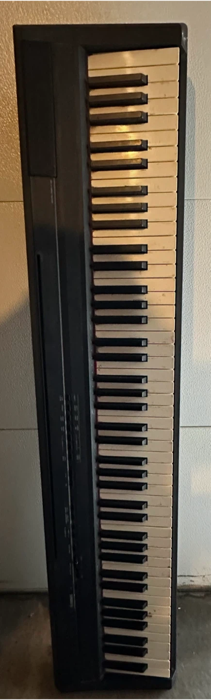 Black Electronic Keyboard
