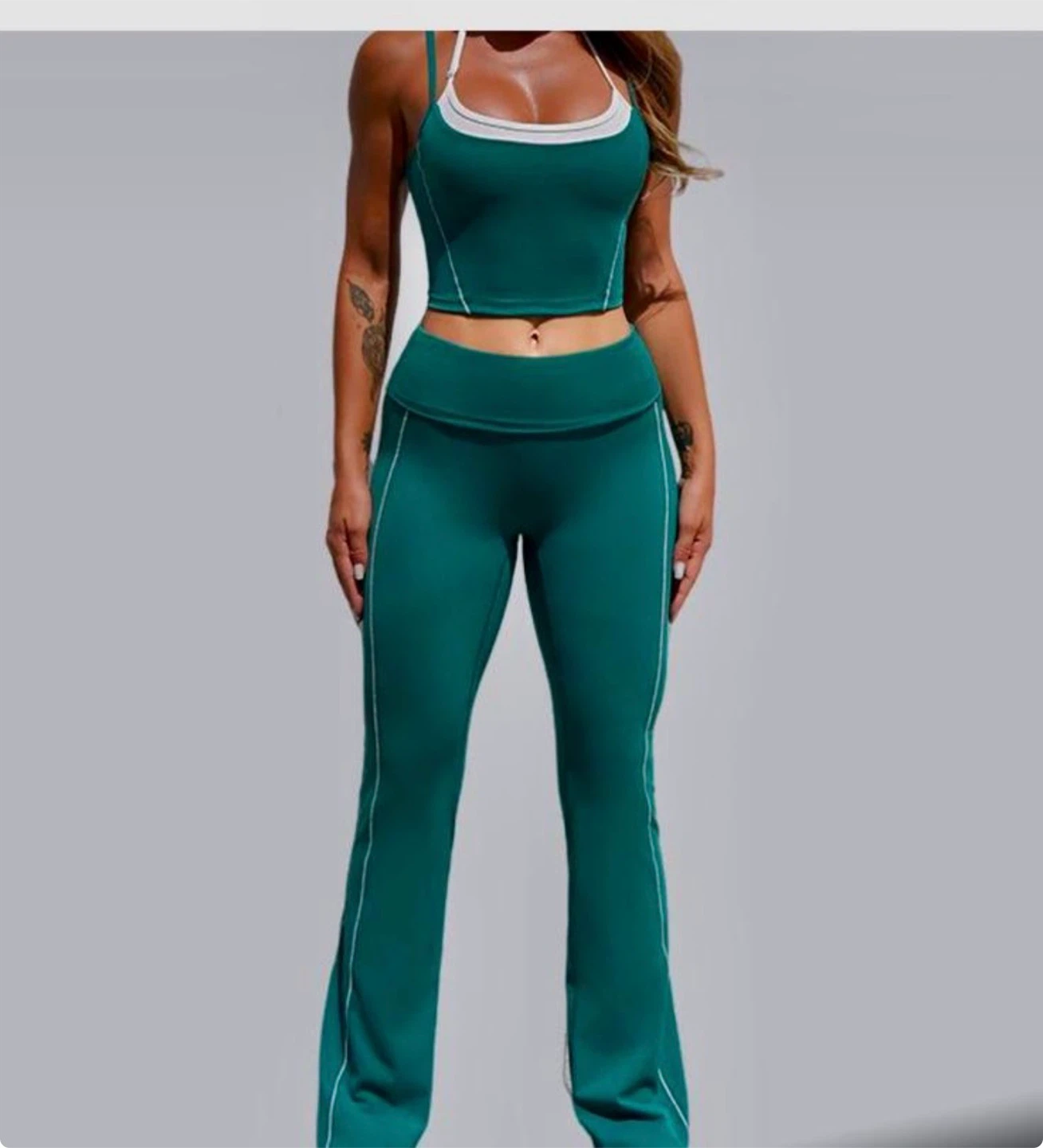 Alo Yoga Activewear Set - Black and Teal - photo 3