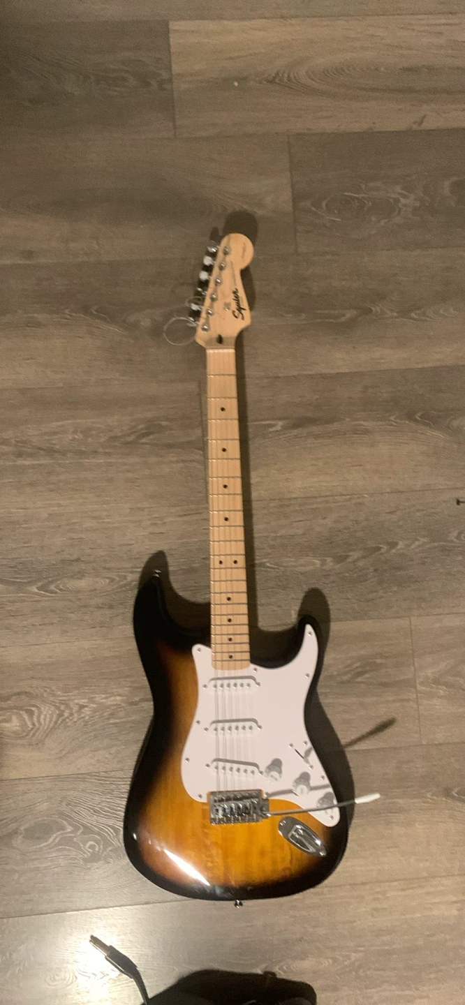 Squier Stratocaster Electric Guitar - Sunburst