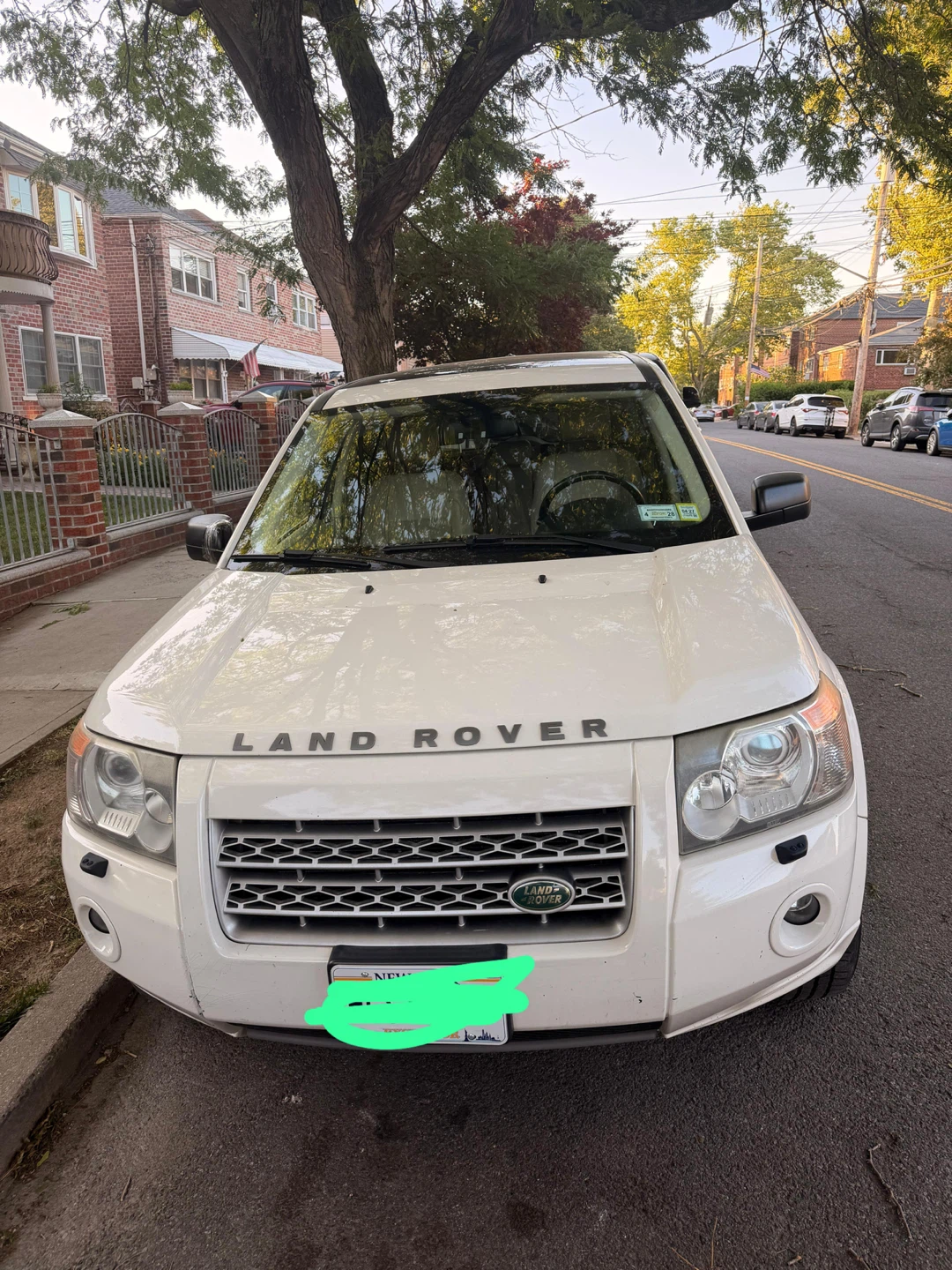White Land Rover LR2 SUV