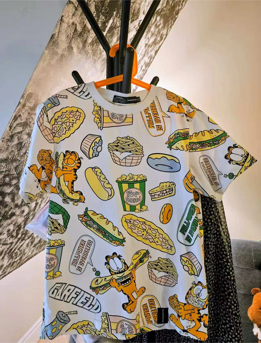 Garfield by Fun T-Shirt - NEED TO SELL EVERYTHING