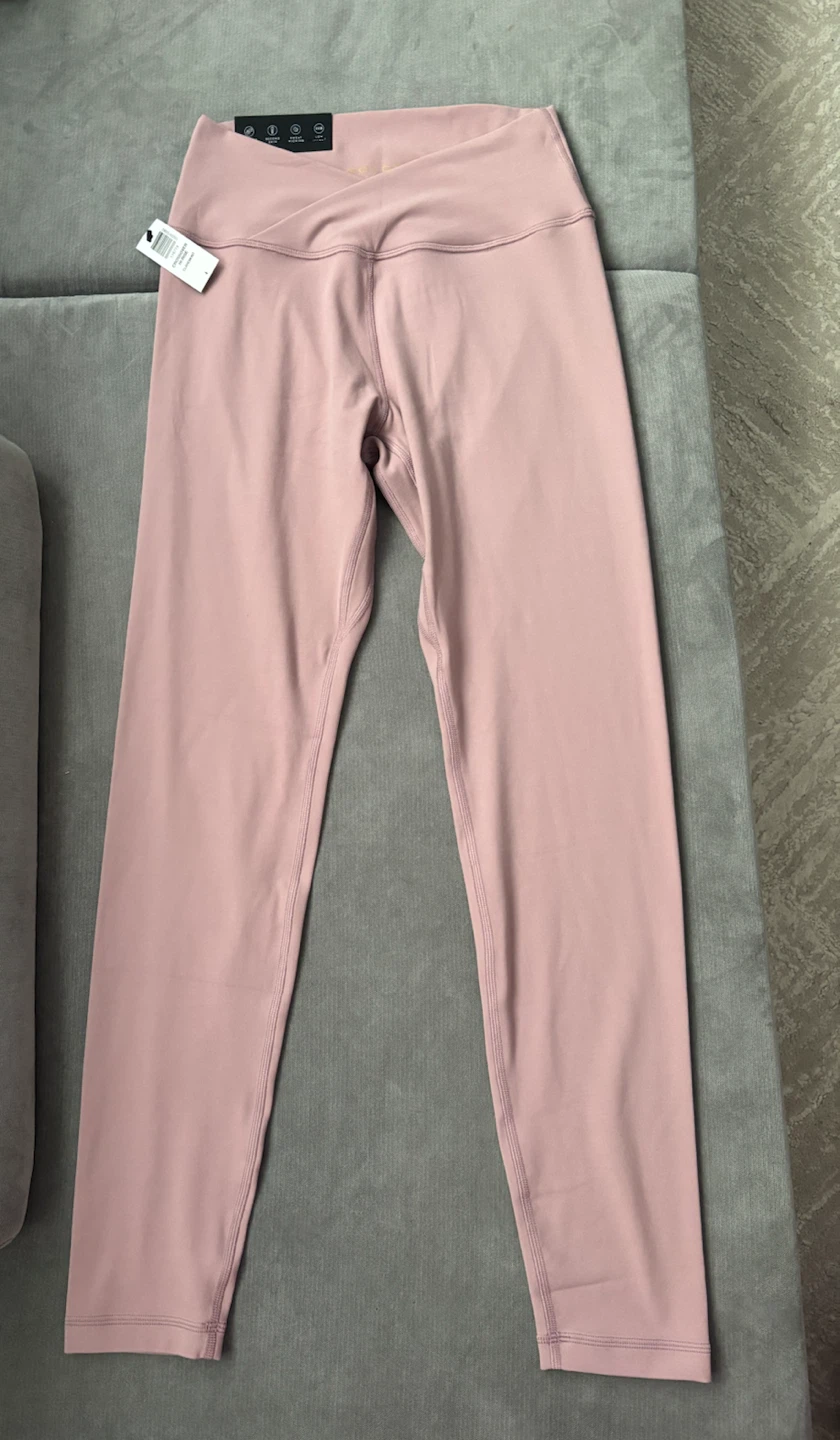 Aritzia leggings