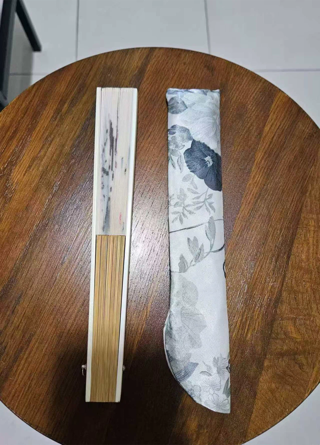 Folding Fan with Floral Design - NEED TO SELL EVERYTHING - photo 3