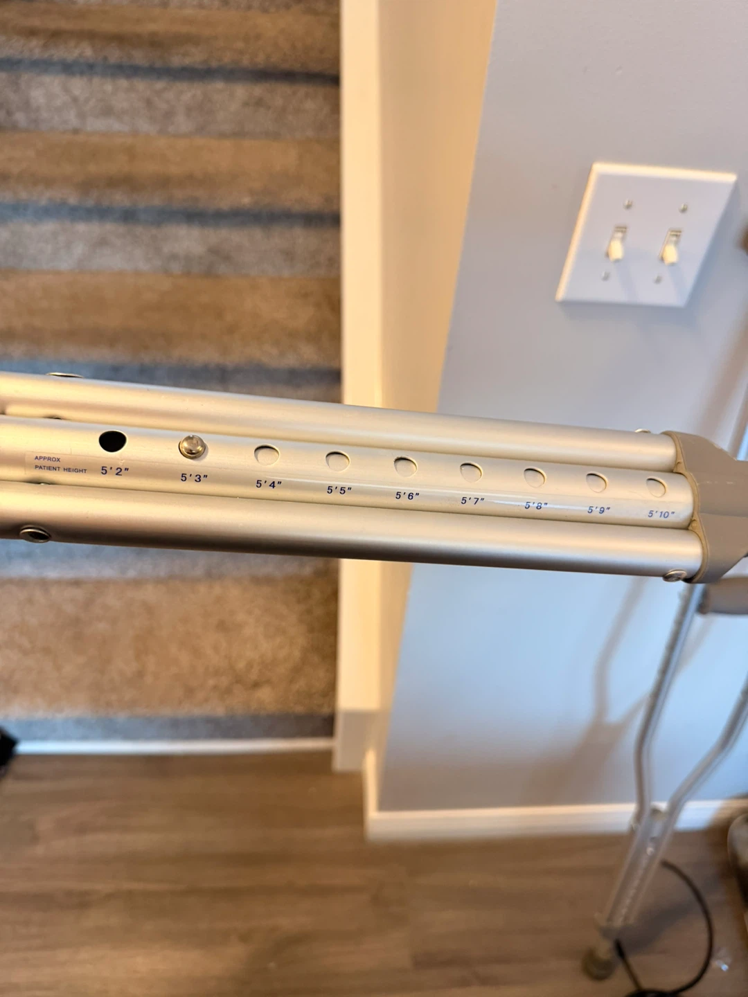 Adjustable Crutches for approx. 5'2" to 5'10" height - photo 2